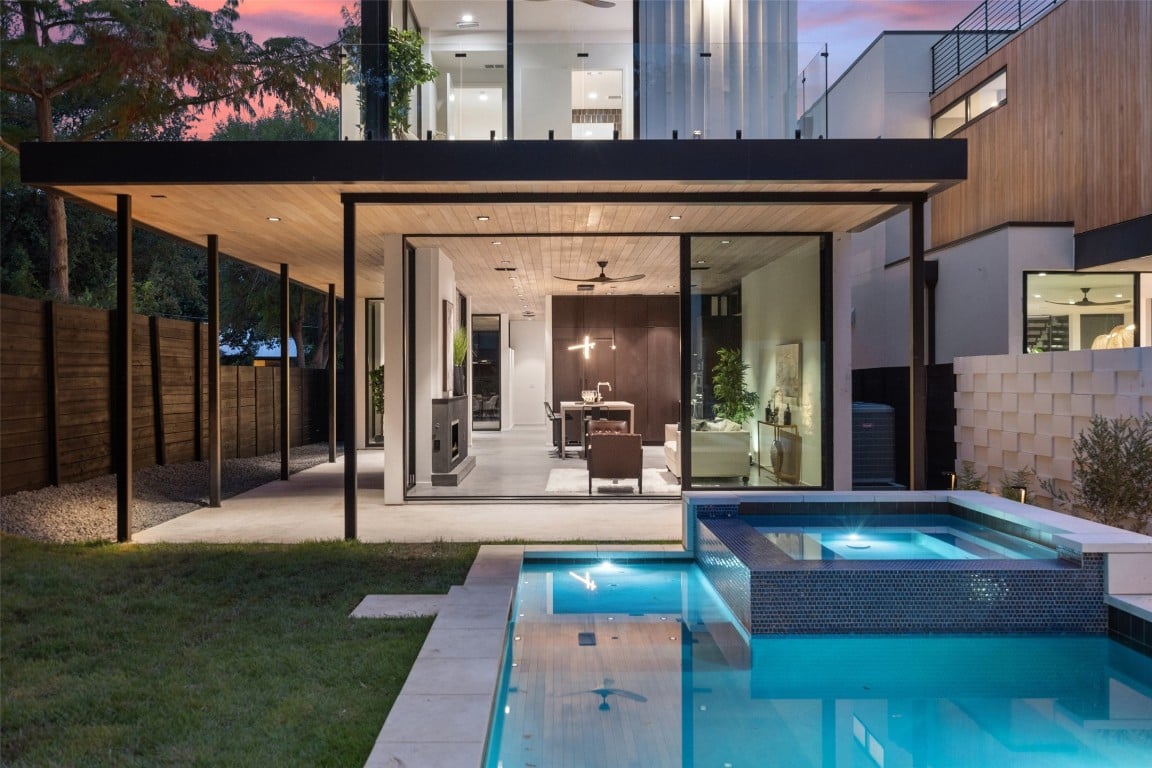 705 Fletcher Street