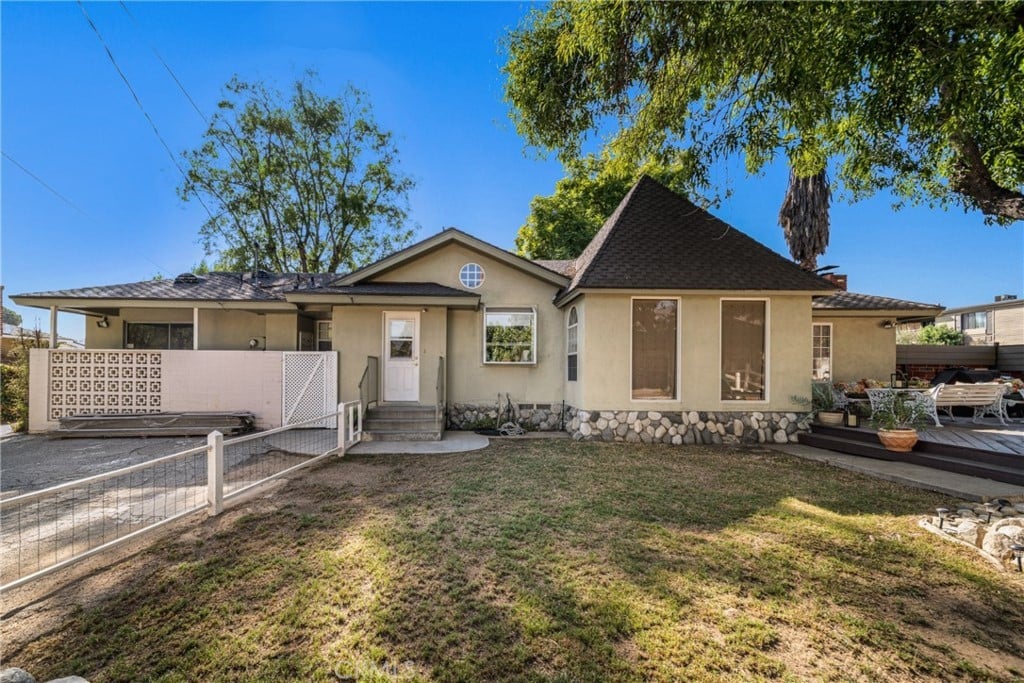 1310 Westlyn Pl