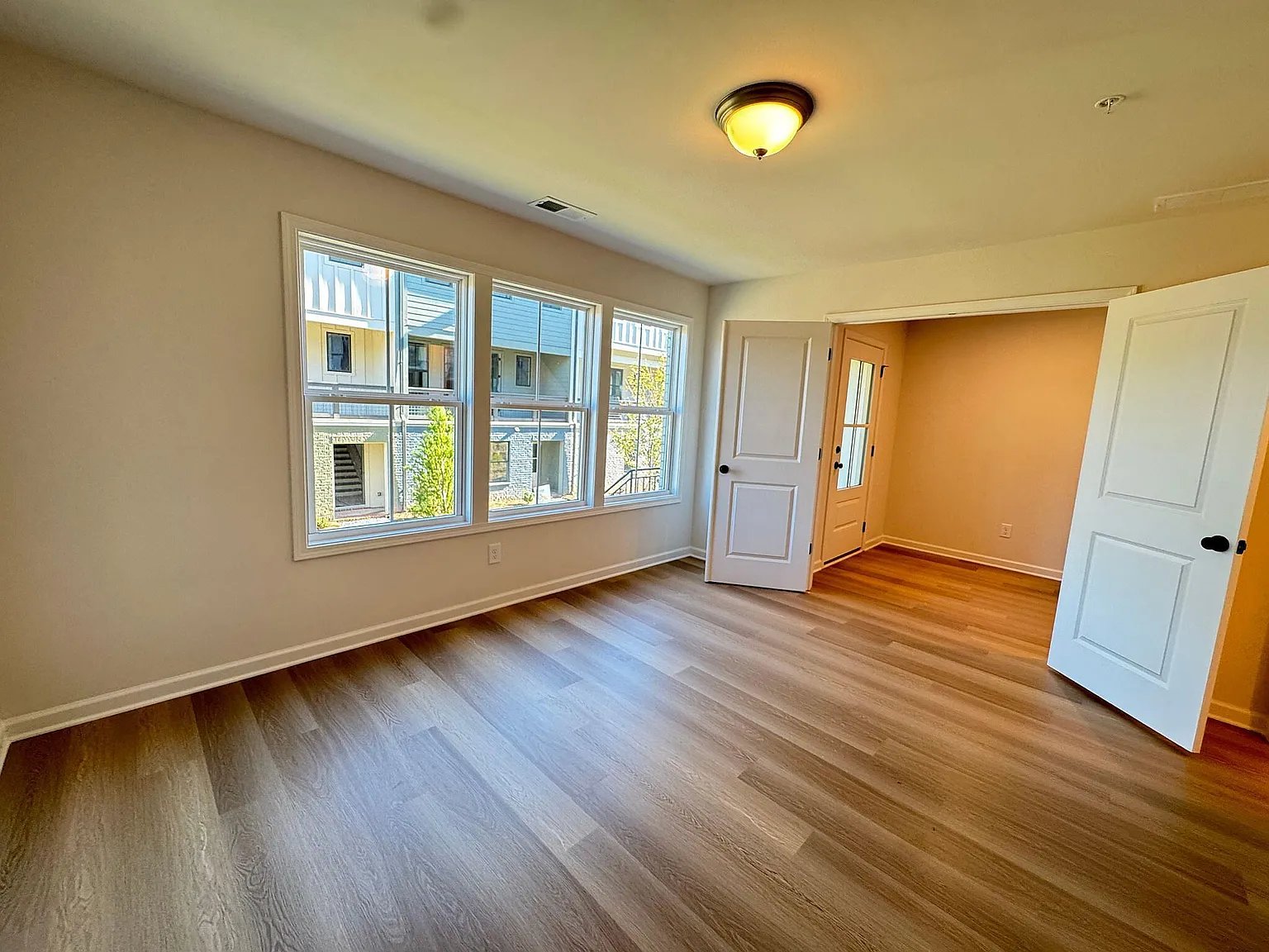 435 Argosy Park Cir