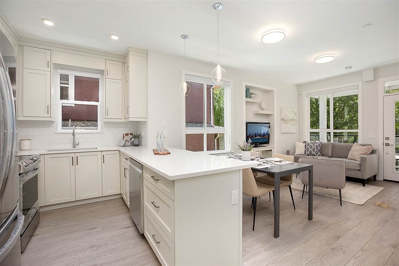 3-2717 Horley St