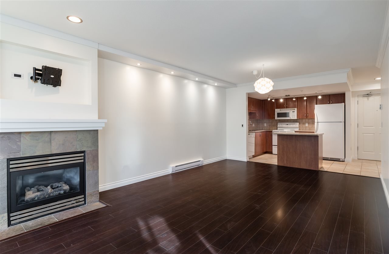 107-285 Newport Dr