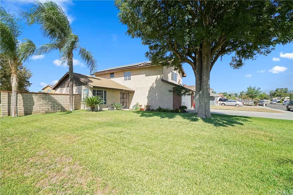 1072 Geronimo Avenue
