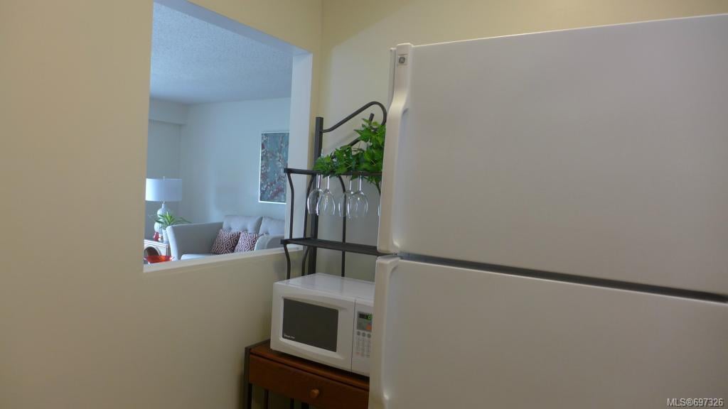 412-1490 Garnet Rd, Saanich