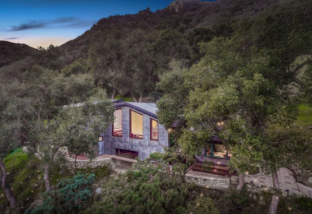 975 Old Topanga Canyon Rd