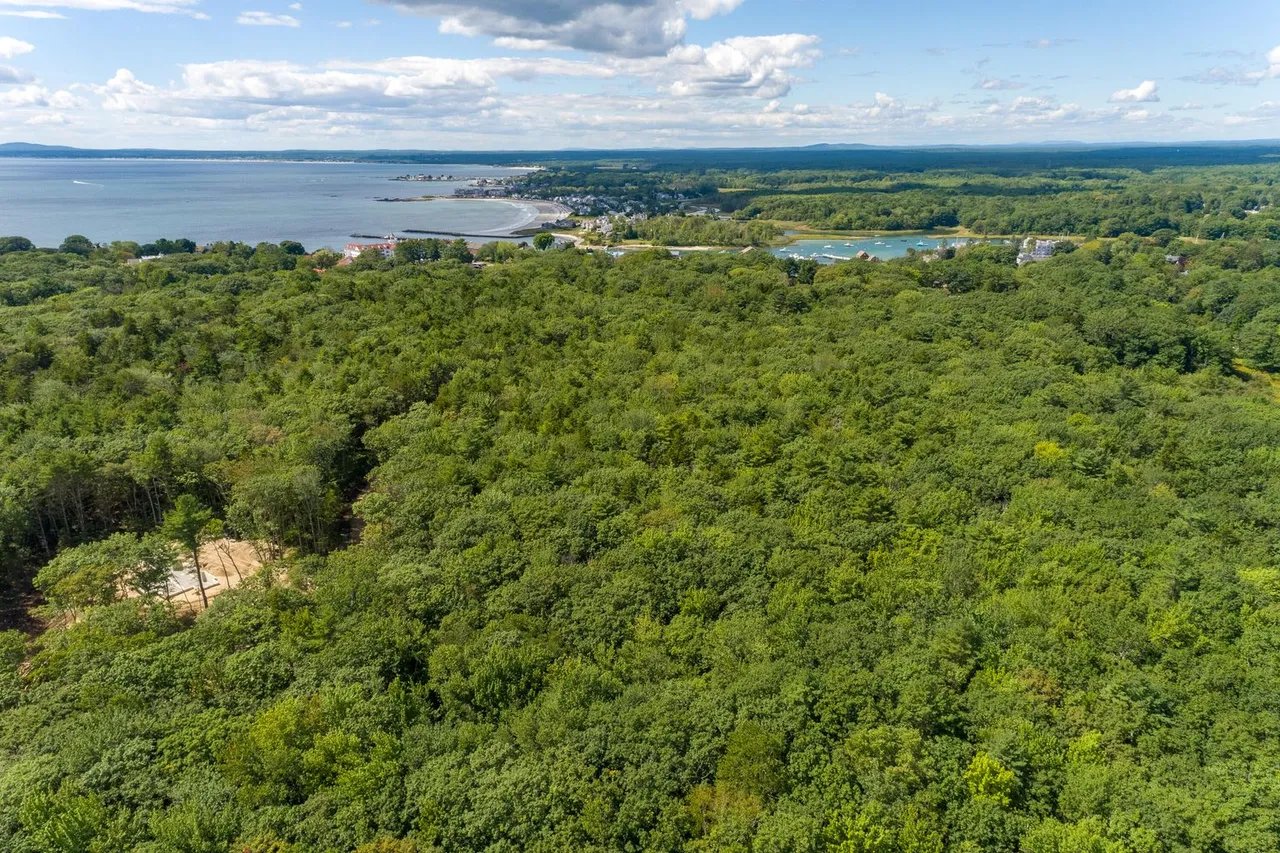 New Land Listing! Lot B Woodland Drive, Kennebunkport, Maine – $1,600,000