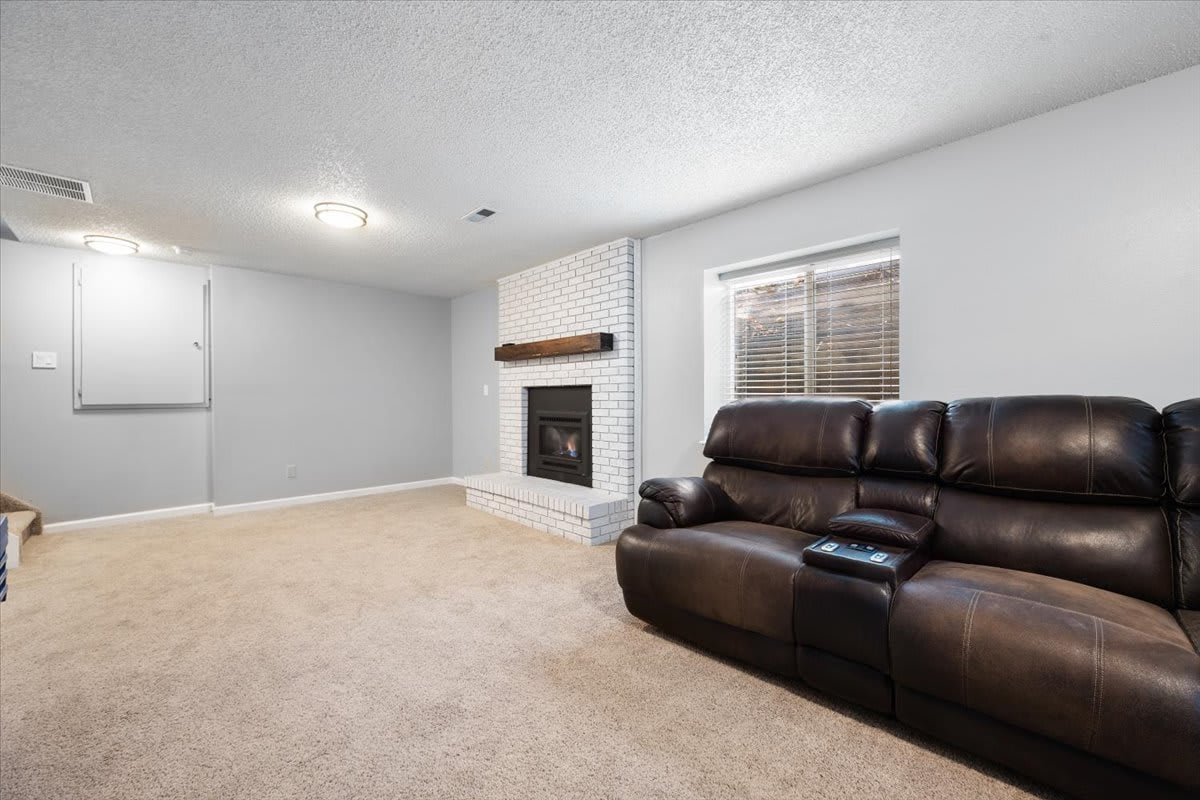 330 Hinks Court