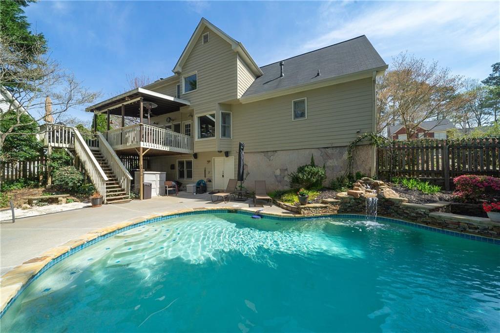 407 Raven Mocker Ln