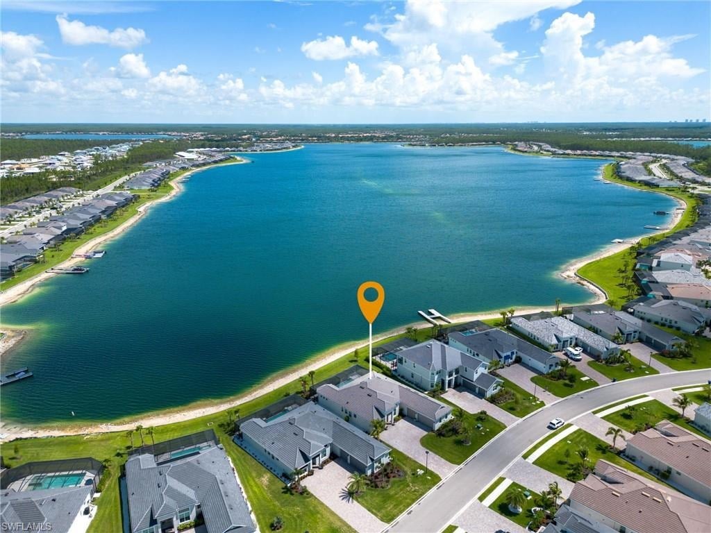 14392 Blue Bay Cir