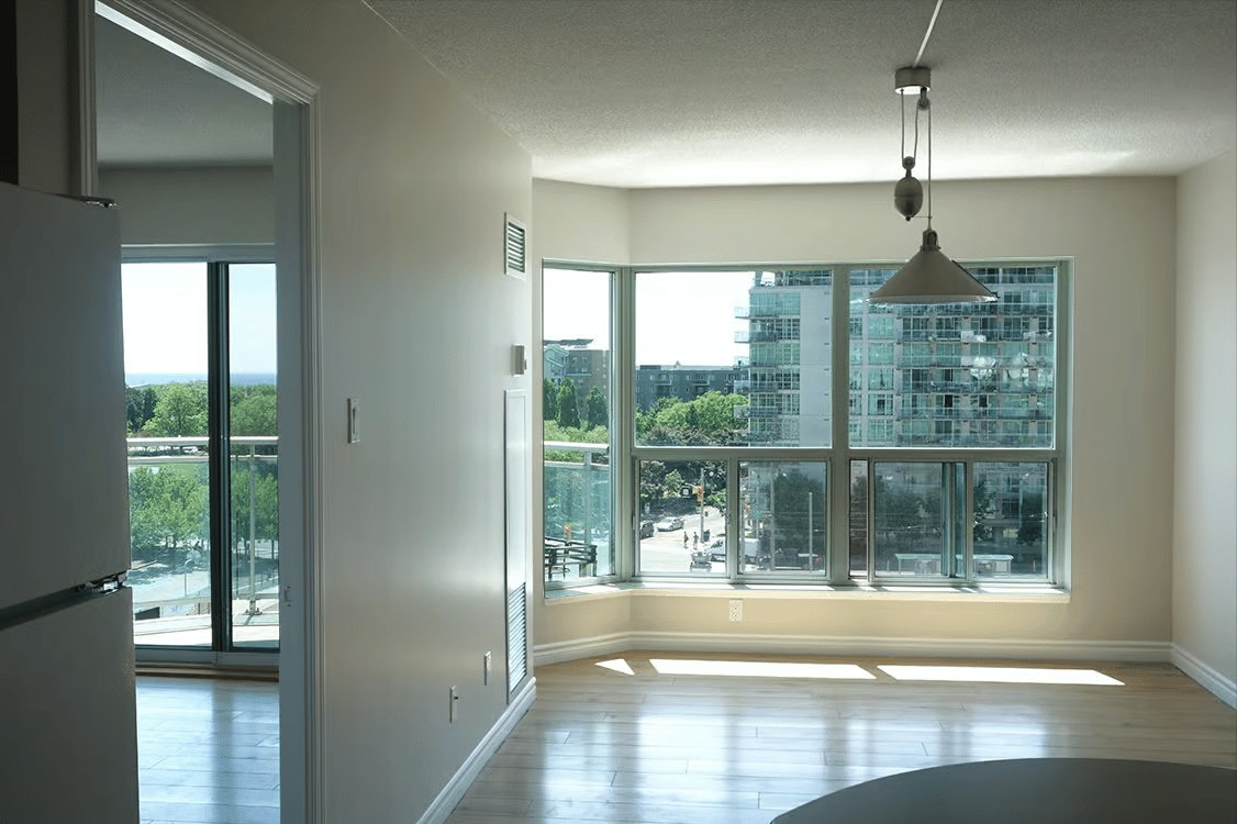 600 Queens Quay W #828