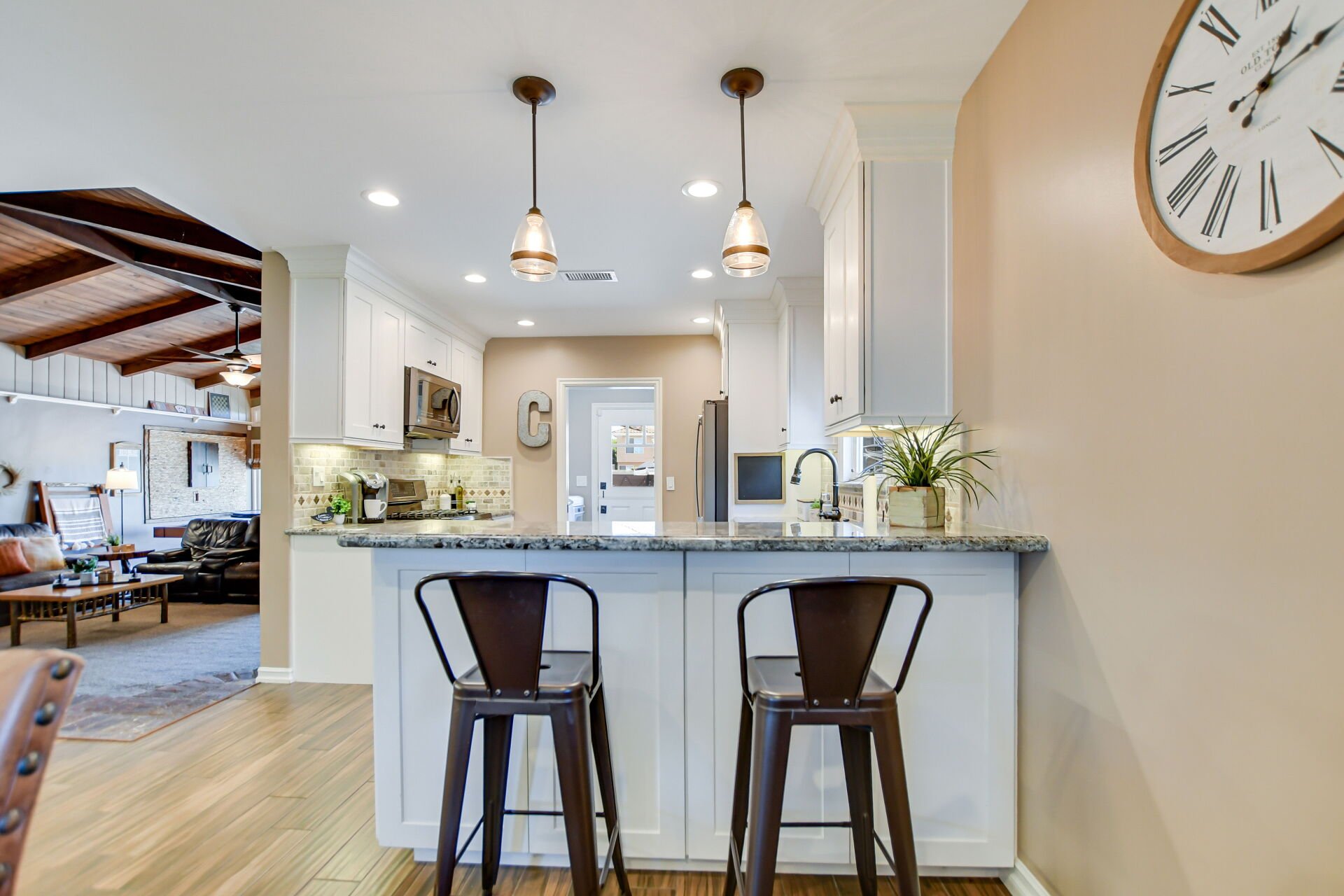 1720 E Walnut Creek Parkway