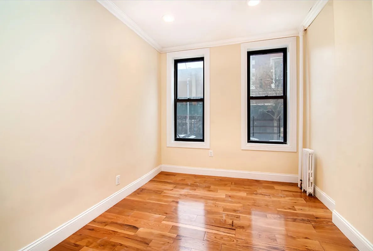 337 18th Street Unit: 1R
