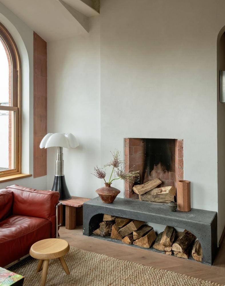 96 King St #3