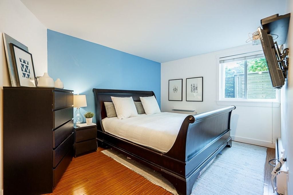1775 W 11 Ave, #101