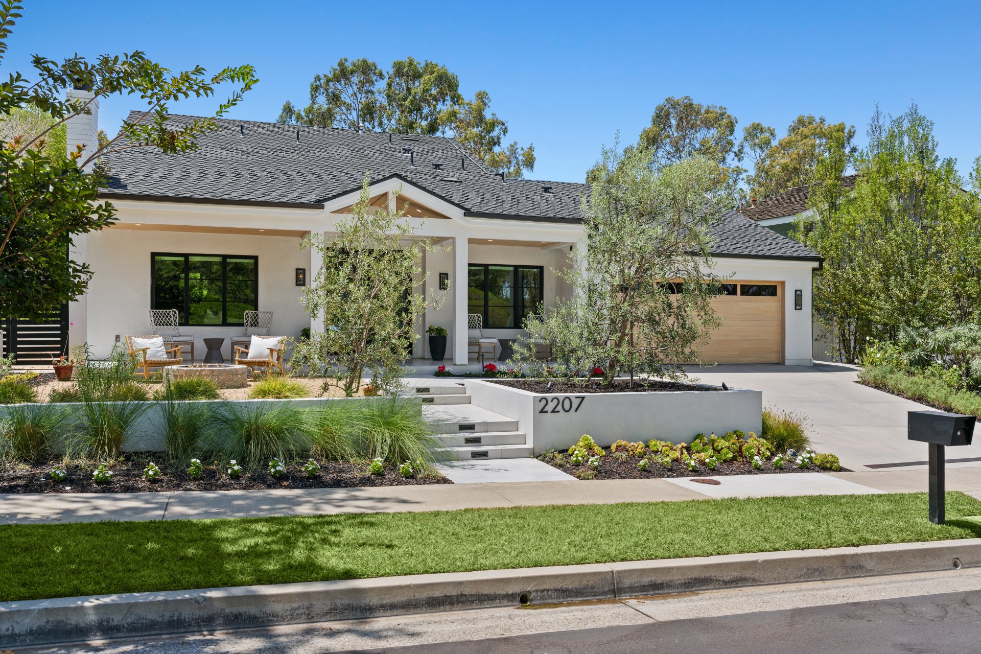 2207 Port Harwick Place