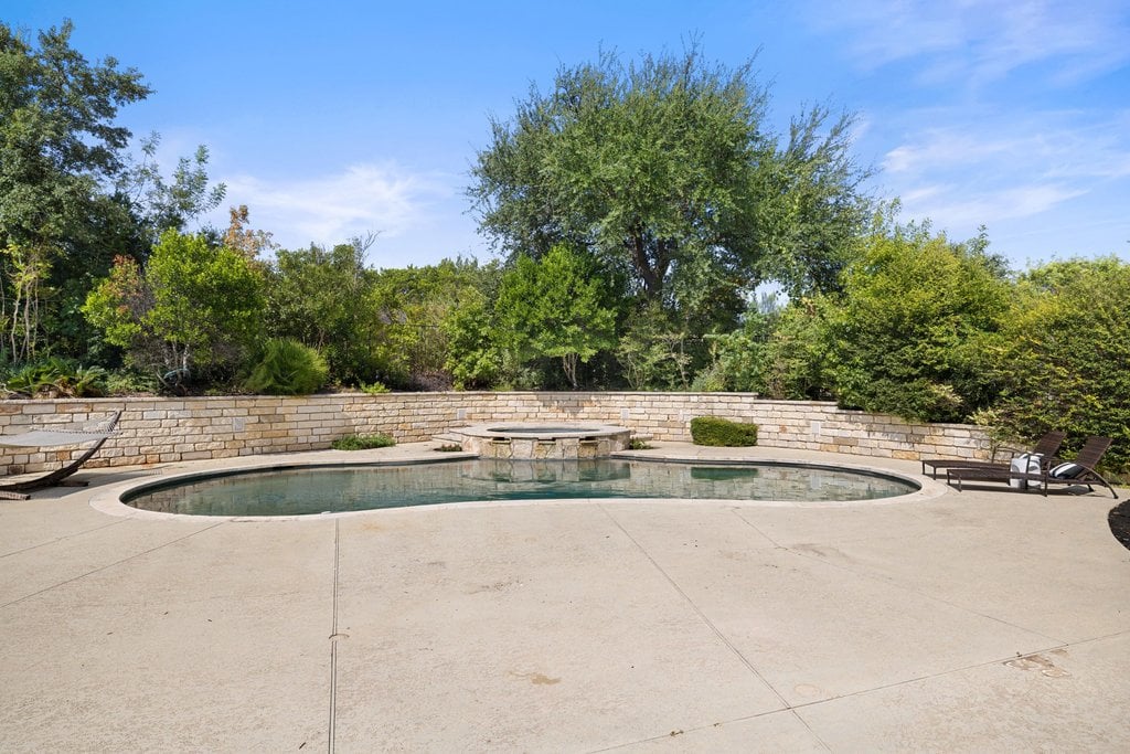 34 Autumn Oaks