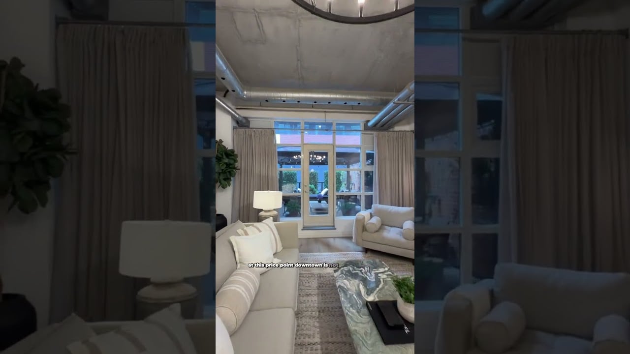 Under $800k with nearly 1,000 sq ft