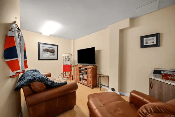 1418 Valley View Dr
