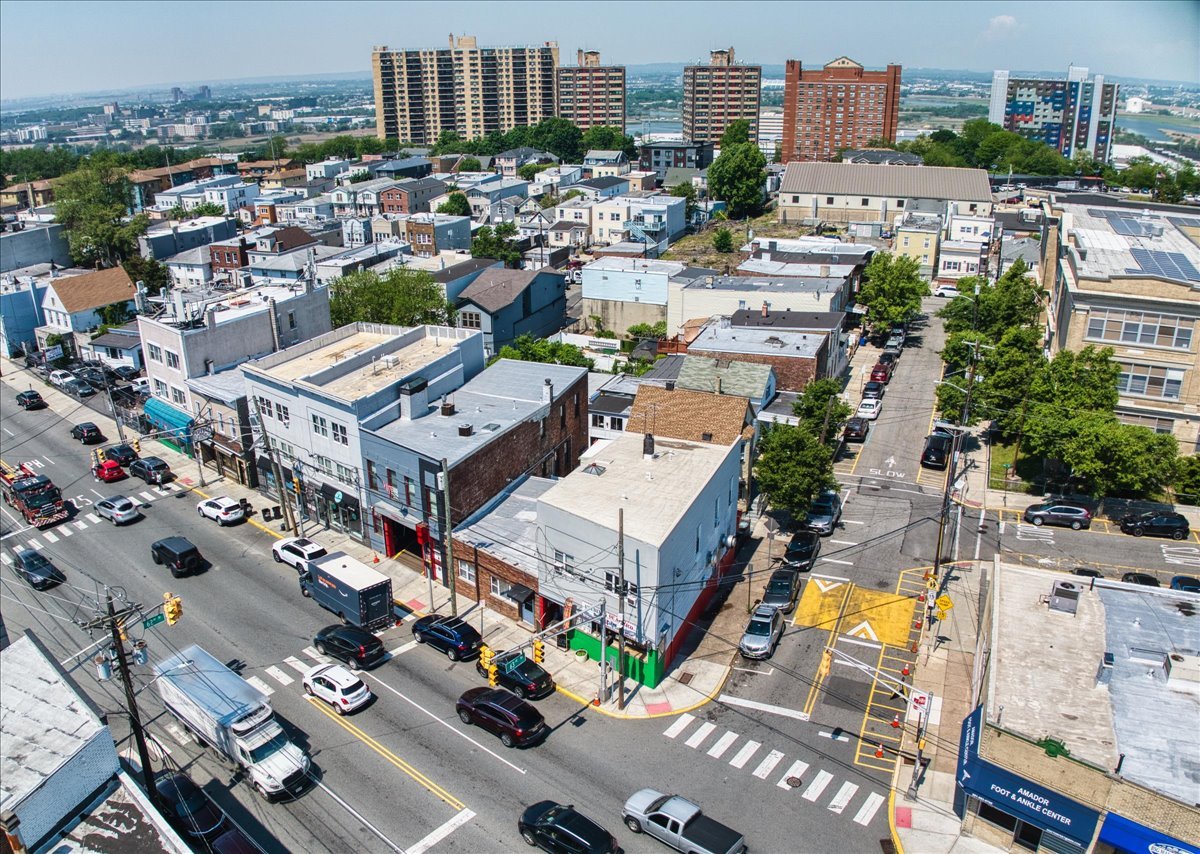 6245 Kennedy Boulevard, North Bergen, NJ