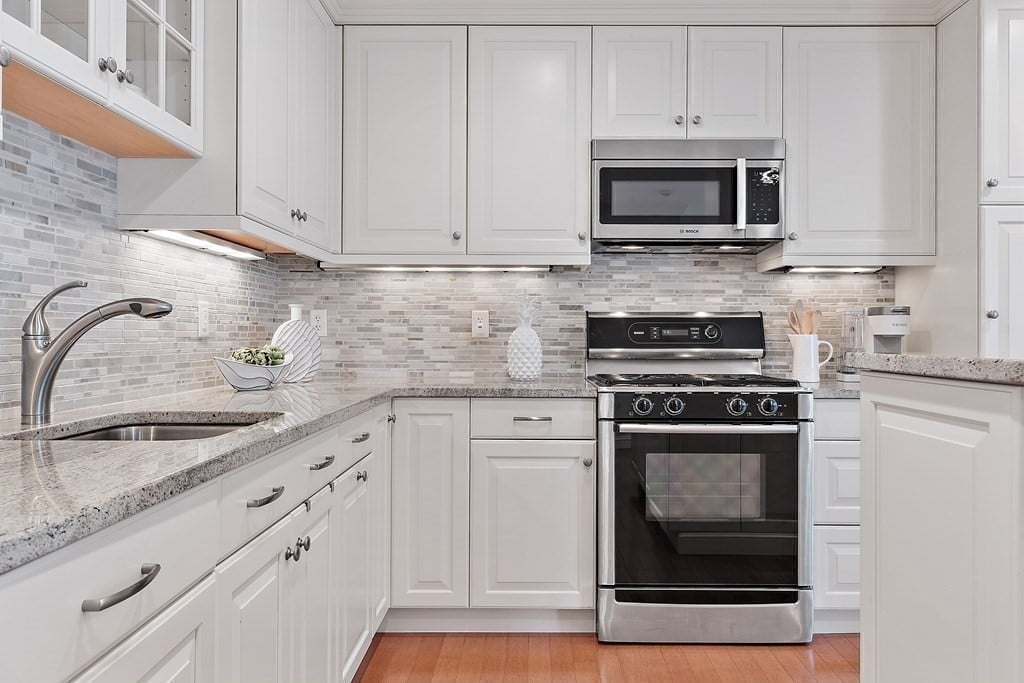 225 Humphrey St, #6