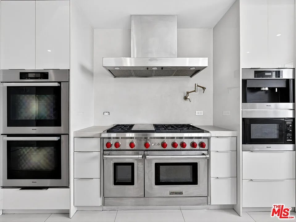 770 Paseo Miramar