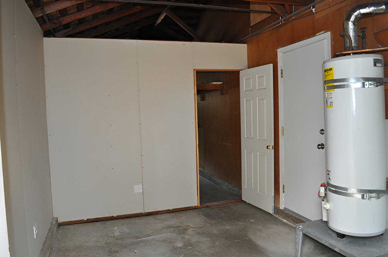New Listing in the Arden Area of Sacramento! 4424 Ravenwood Way 95821