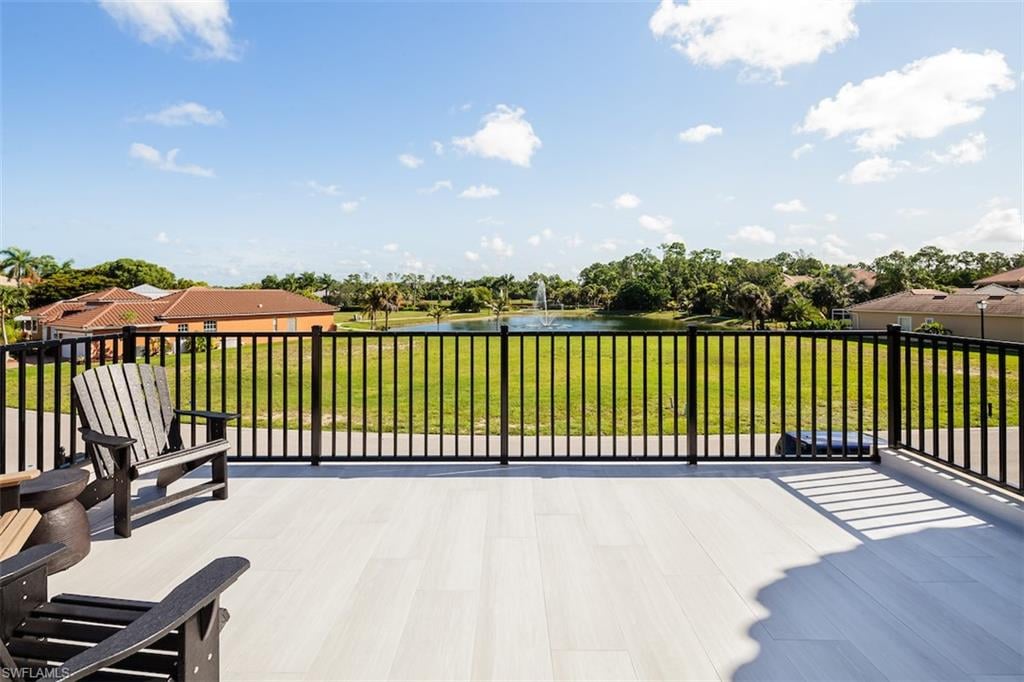 2879 Coco Lakes Dr