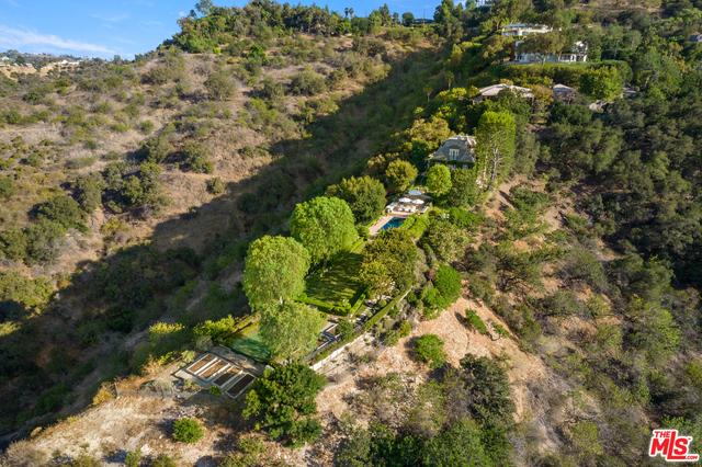 13337 Mulholland DR