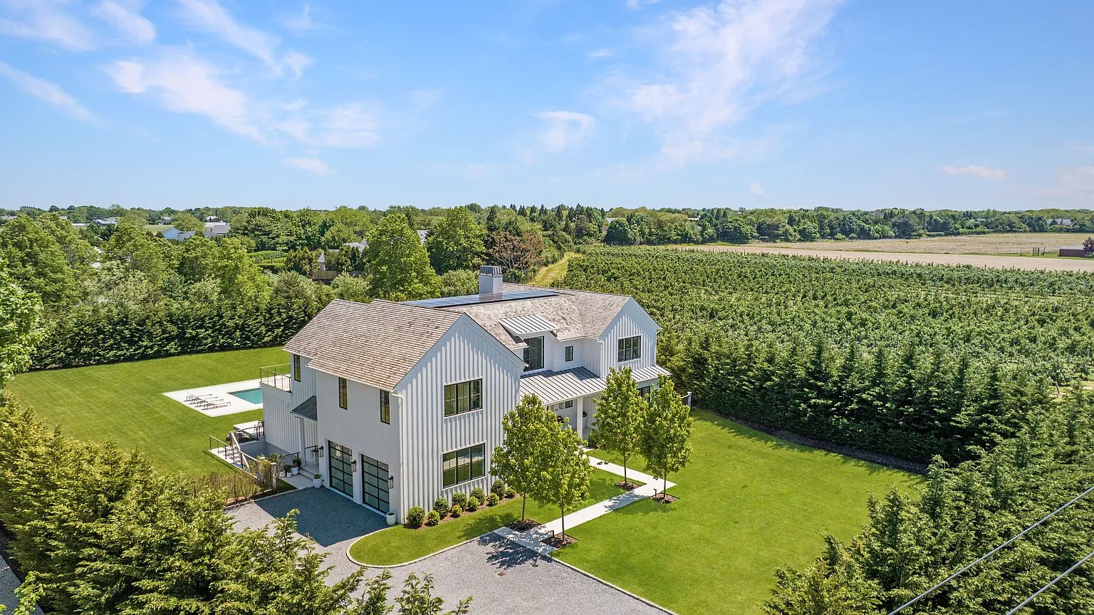 298 Montauk Hwy
