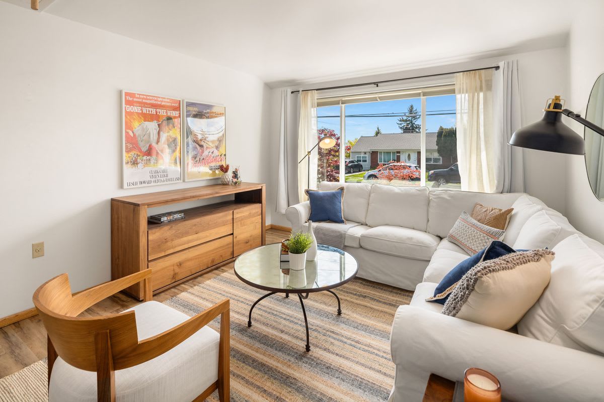 Charming Views in Arbor Heights