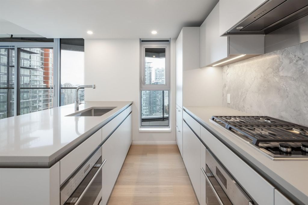 889 Pacific St, #1407