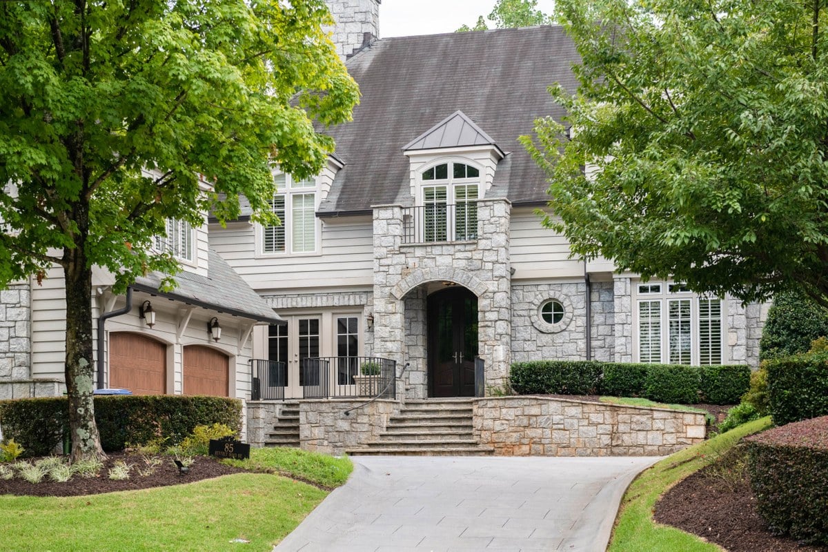 Sandy Springs Real Estate: Luxury Living with Suburban Charm