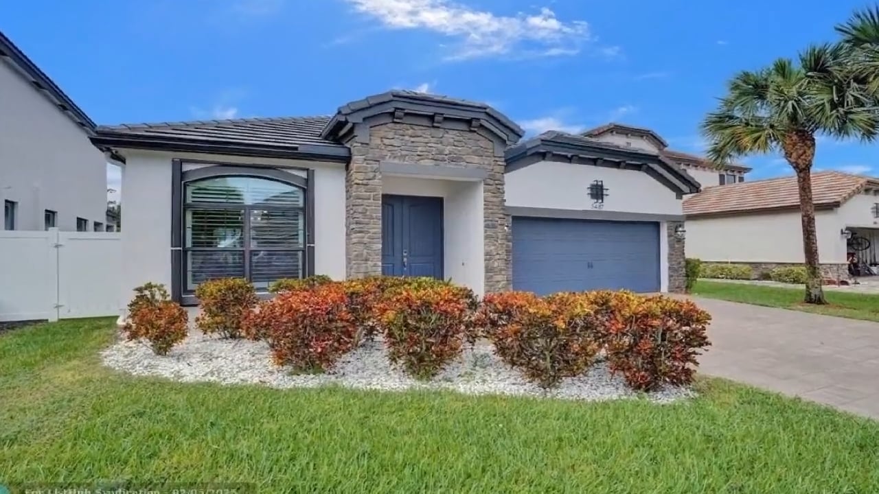5487 Sandbirch Way, Lake Worth, FL