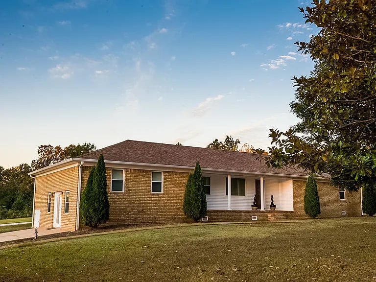 883 County Rd 400