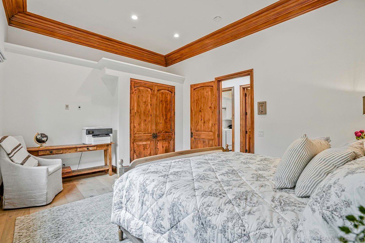 15823 The River Trail