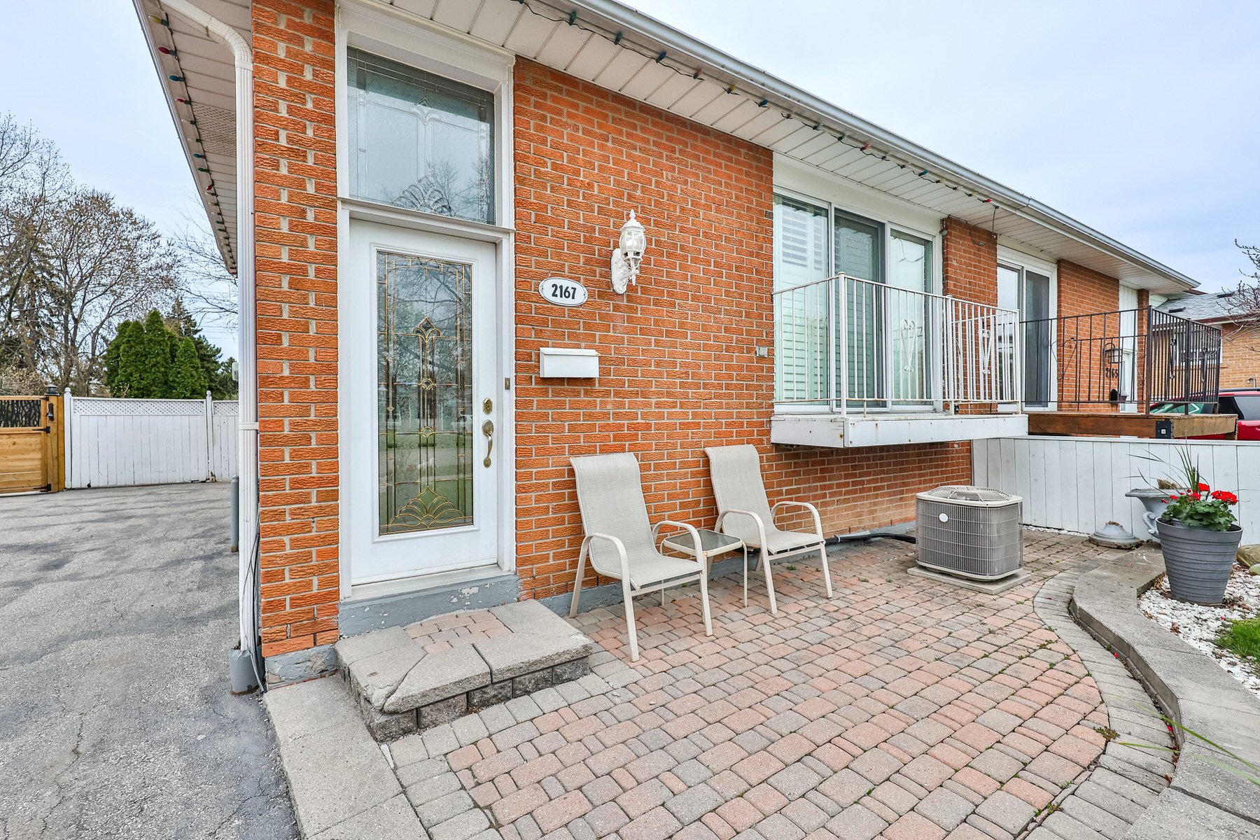2167 Stir Cres