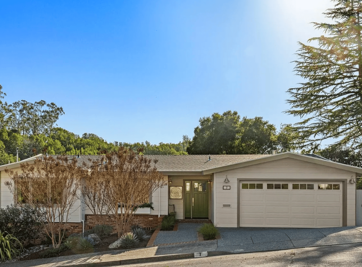 7 Vista Way