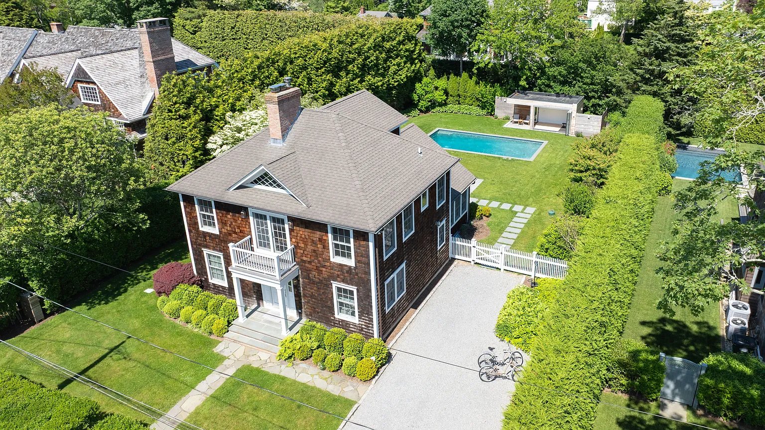 27 Halsey St