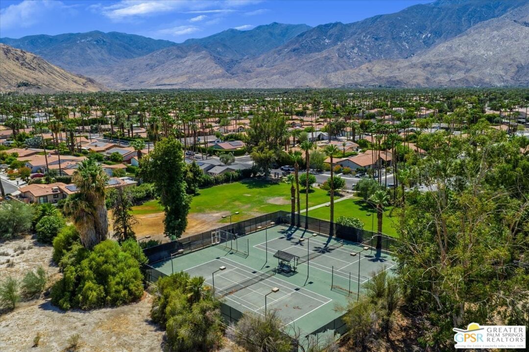 1240 S Beverly Dr