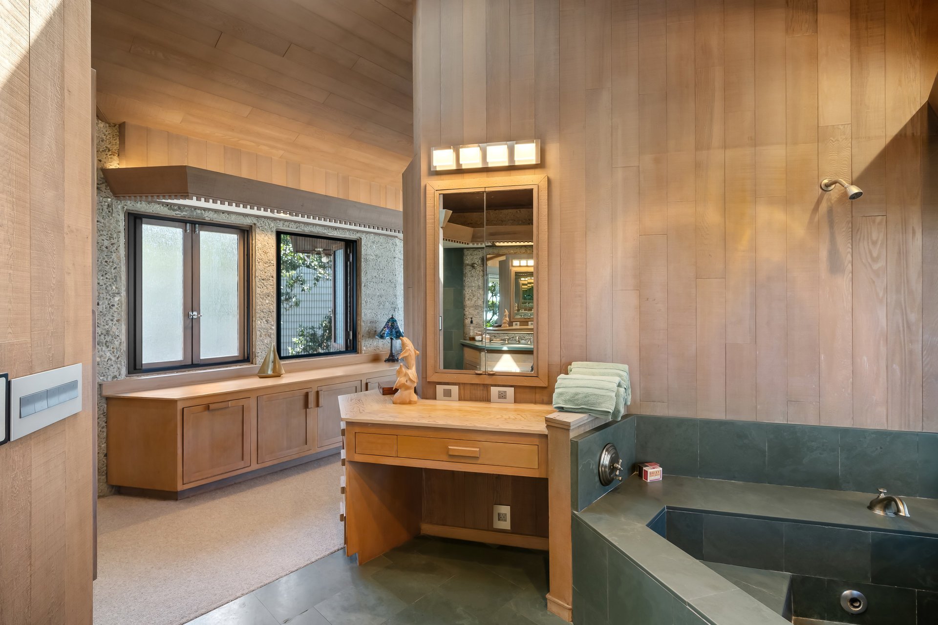 Oceanfront Luxury in Cambria - 2431 Sherwood Dr
