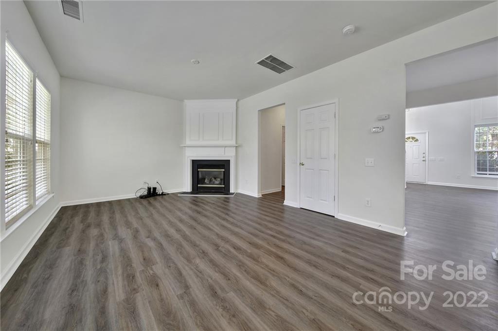 11708 Huxley Rd
