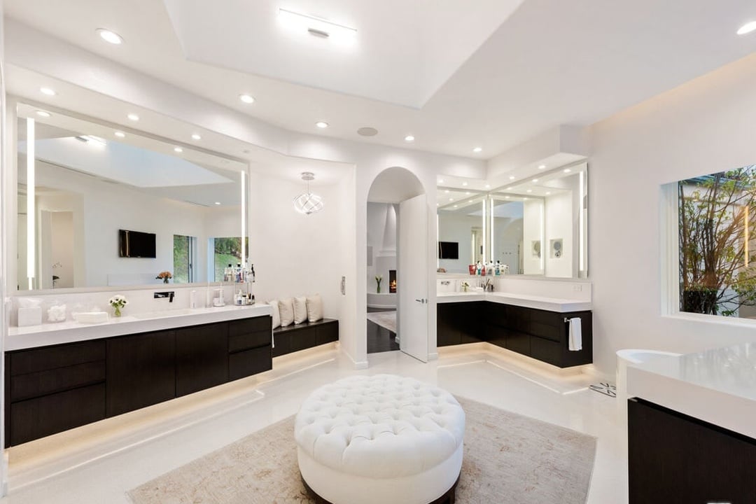 Eminence Heights