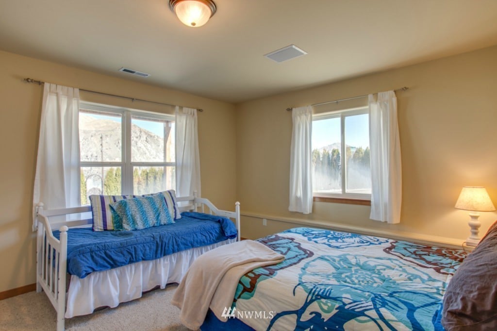 101 W Marine View Pl
