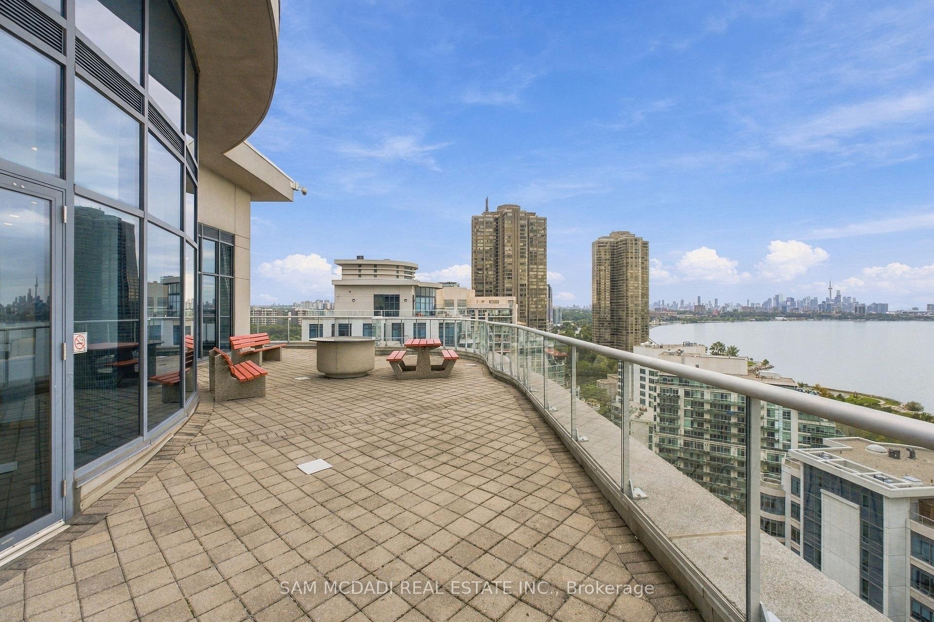 2087 Lake Shore Boulevard W 103, Toronto Unit: 103