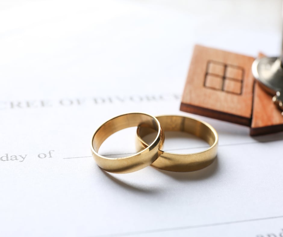 Navigating Emotions and Legalities: What’s It Like to Sell a Home During a Divorce or Trust Transfer?