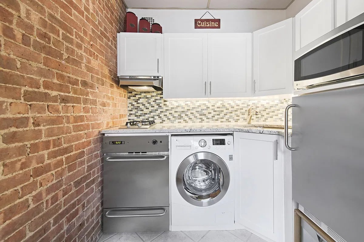 76 West 85th Street, Unit 5E