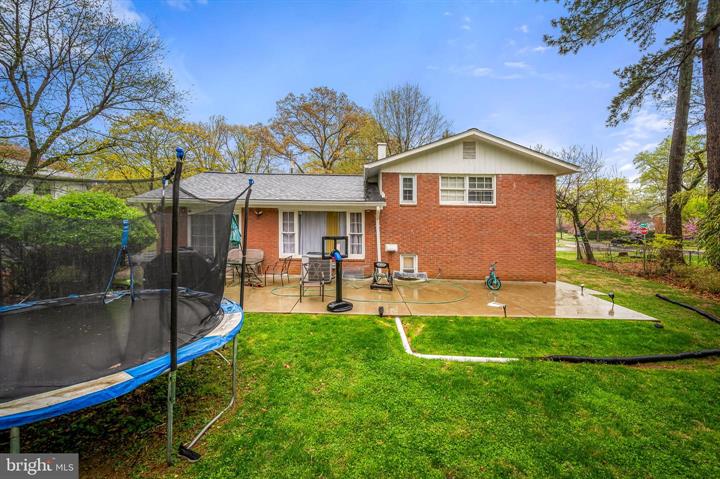 1202 Dunoon Ct