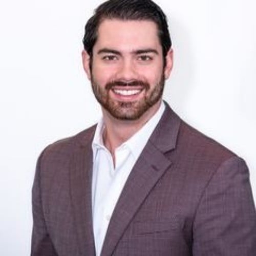 Peeter Vamvilis South Windsor, CT Real Estate Agent Headshot