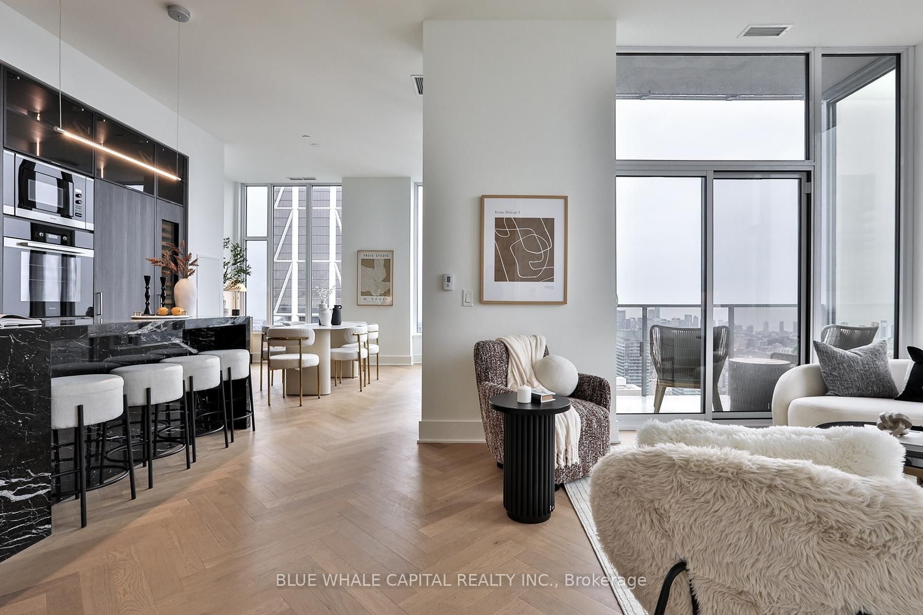 11 YORKVILLE PENTHOUSE 
