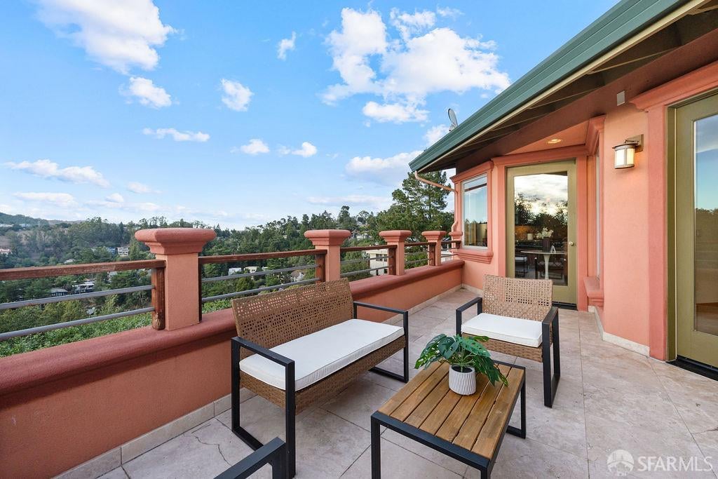 8727 Skyline Boulevard