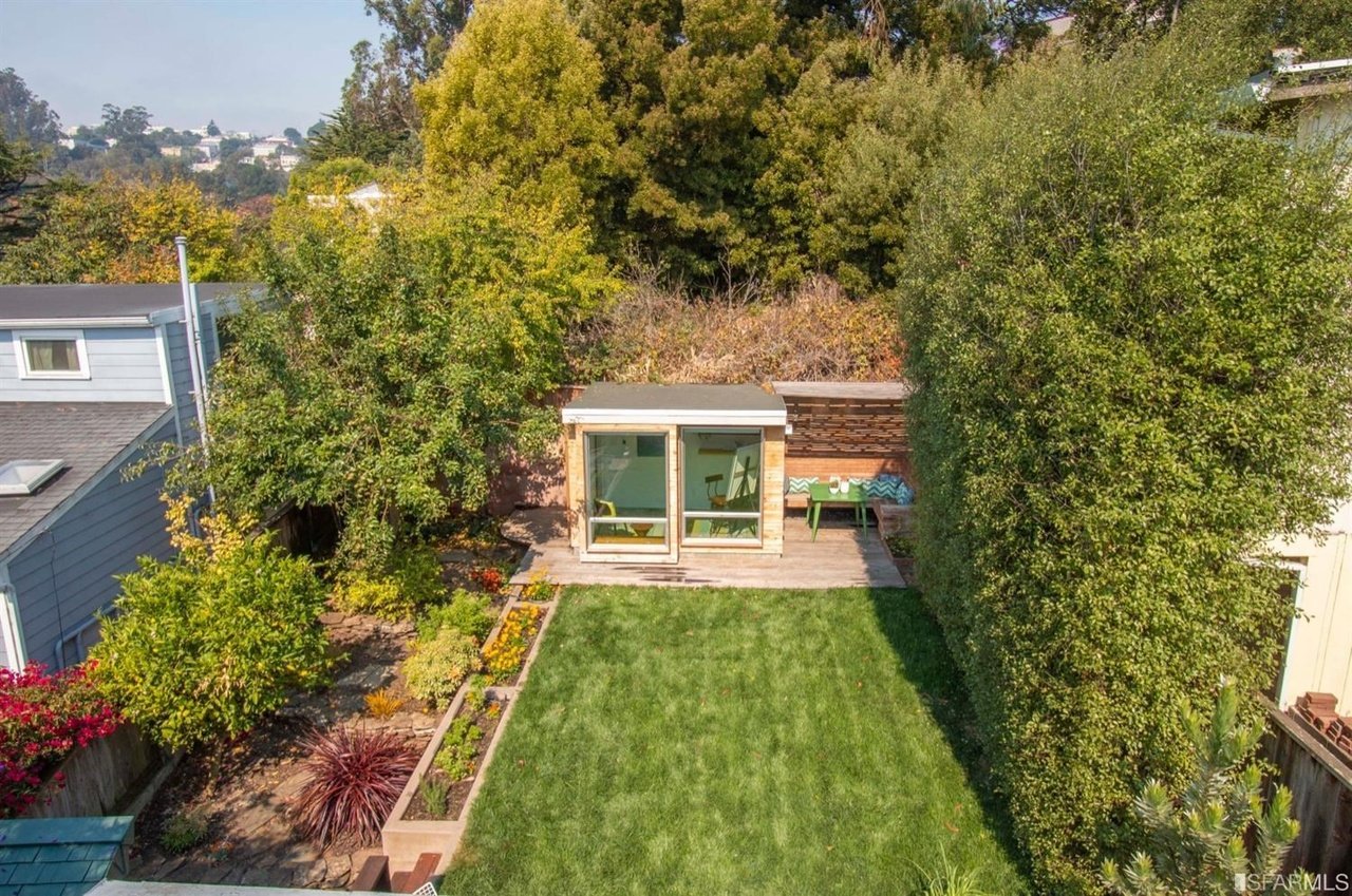 38 Lippard Avenue